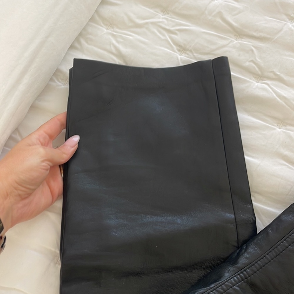 Aritzia Wilfred Melina Faux Leather Pant - Picture 9 of 13
